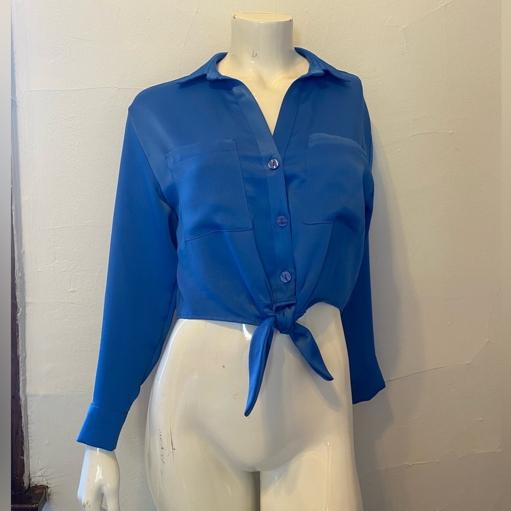 Blue cropped button up blouse with tie in front